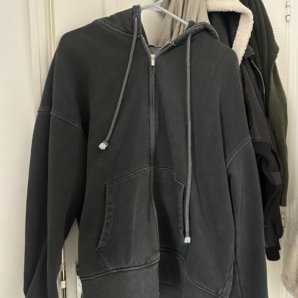 Zara Women's Black and Green Hoodie - Picture 1 of 3